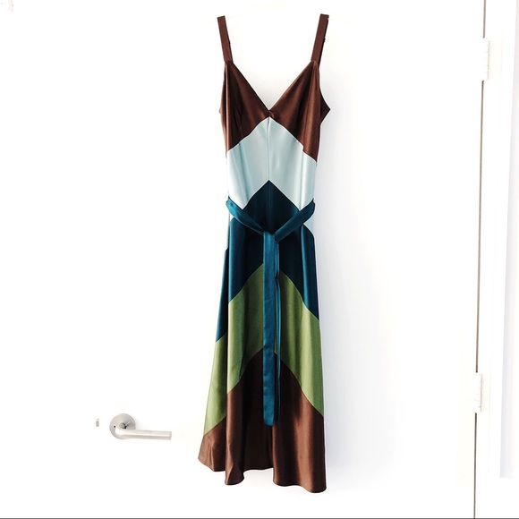 BCBG silk color block adjustable strap slip dress with belt - Picture 2 of 7